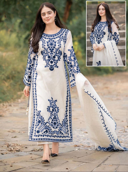 🅽🅴🆆 🅰️🆁🆁🅸🆅🅰️🅻
`Neck,Sleeves,Daman Embroidered Shirt With Fully Embroidered Dupatta 3Pcs`